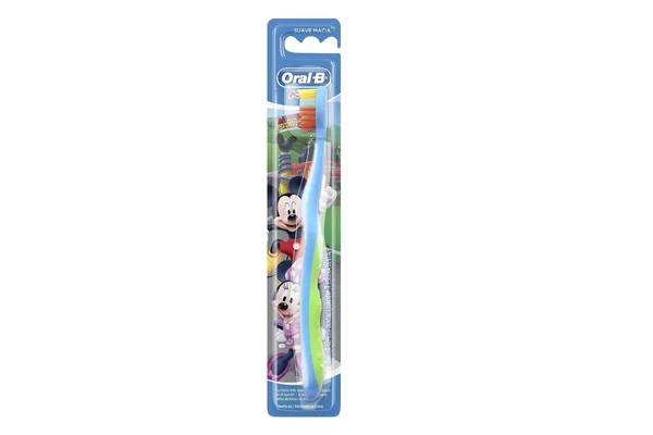 Oral B Cepillo Dental Mickey +3 años